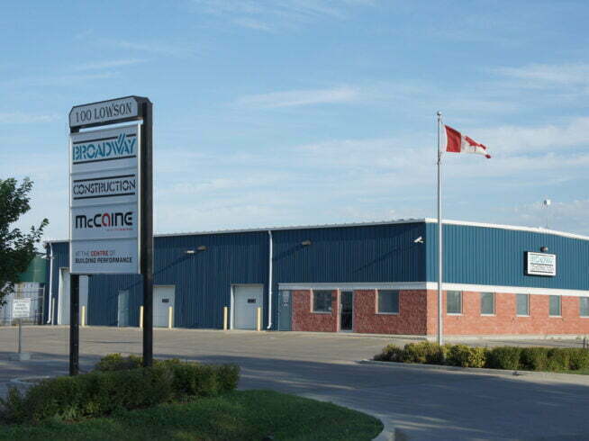 100 Lowson Cres in Winnipeg, Manitoba