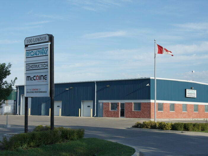 100 Lowson Cres in Winnipeg, Manitoba