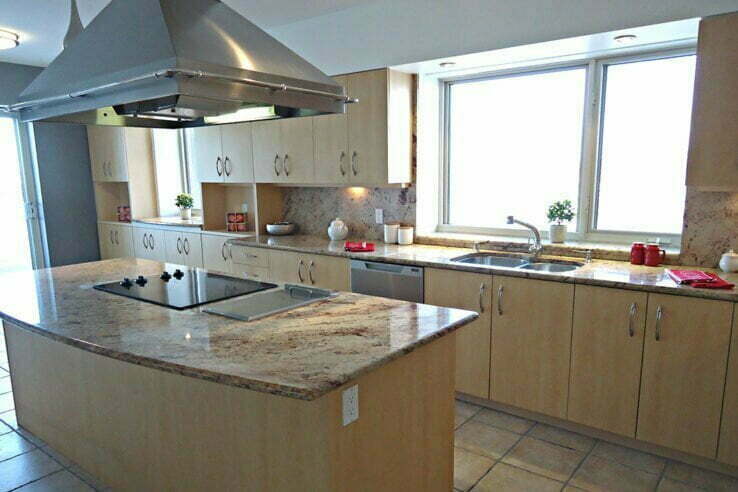 hallway at Le Saphir in Montreal, QuebecLe Saphir in Montreal, QuebecLe Saphir in Montreal, Quebec